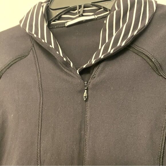 Lululemon Think Fast W3H68S Pullover top Stripe Black White fitted long sleeve 6 - Picture 5 of 12